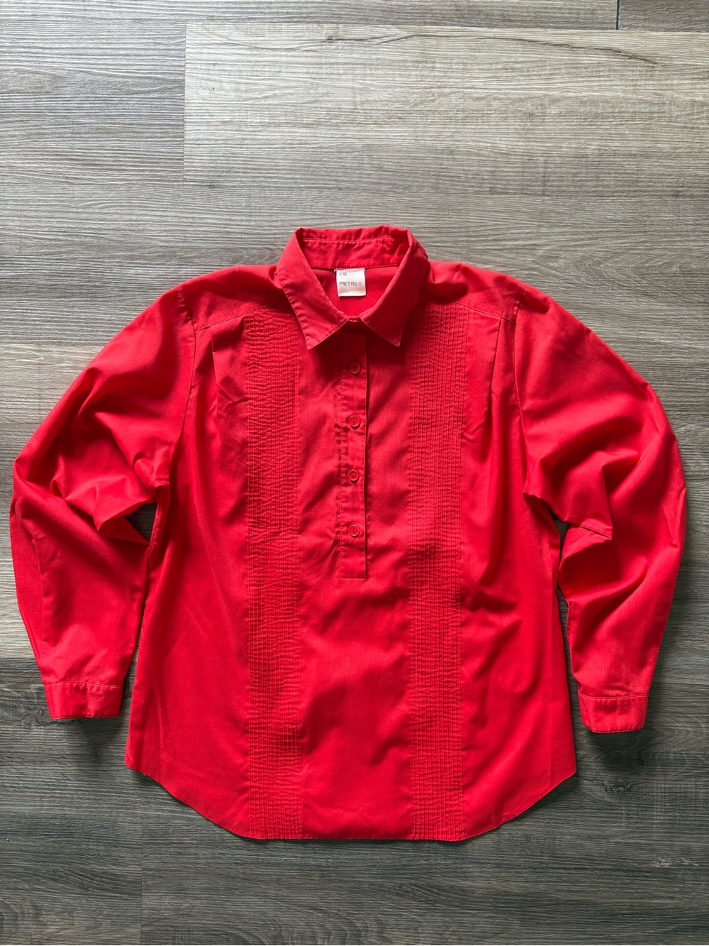Vintage Petri of Sweden Red Pintuck Long Sleeve Blouse Top Collared Size L